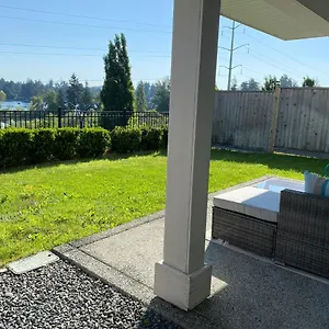 Cozy Lakeview Apartment Victoria